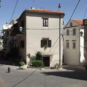  Appartement Apartments Dobrinj